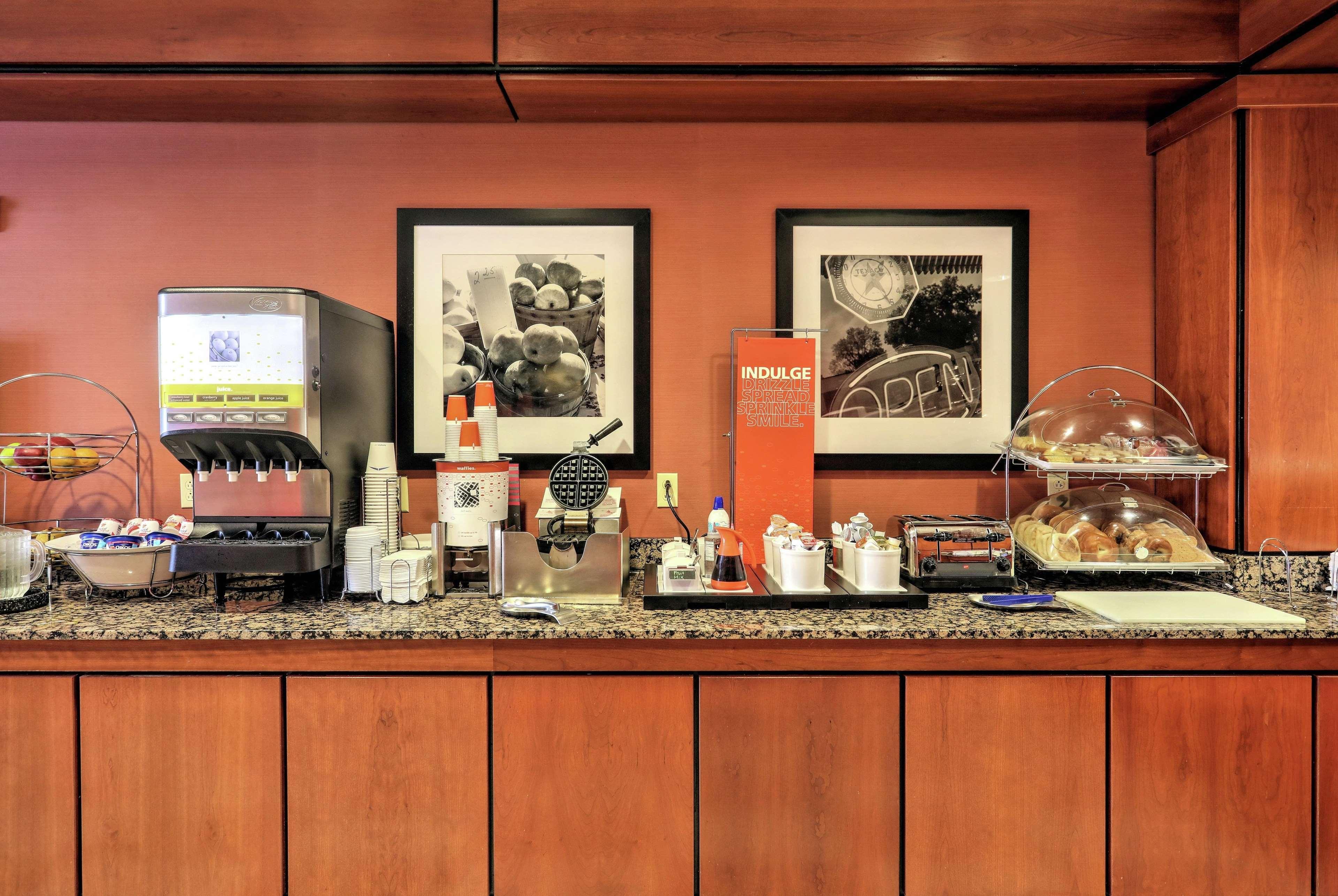 Hampton Inn Batavia Zewnętrze zdjęcie
